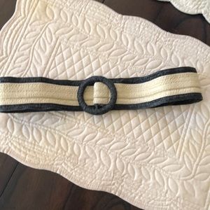 Adjustable round buckle, lightweight soft rattan look and feel belt